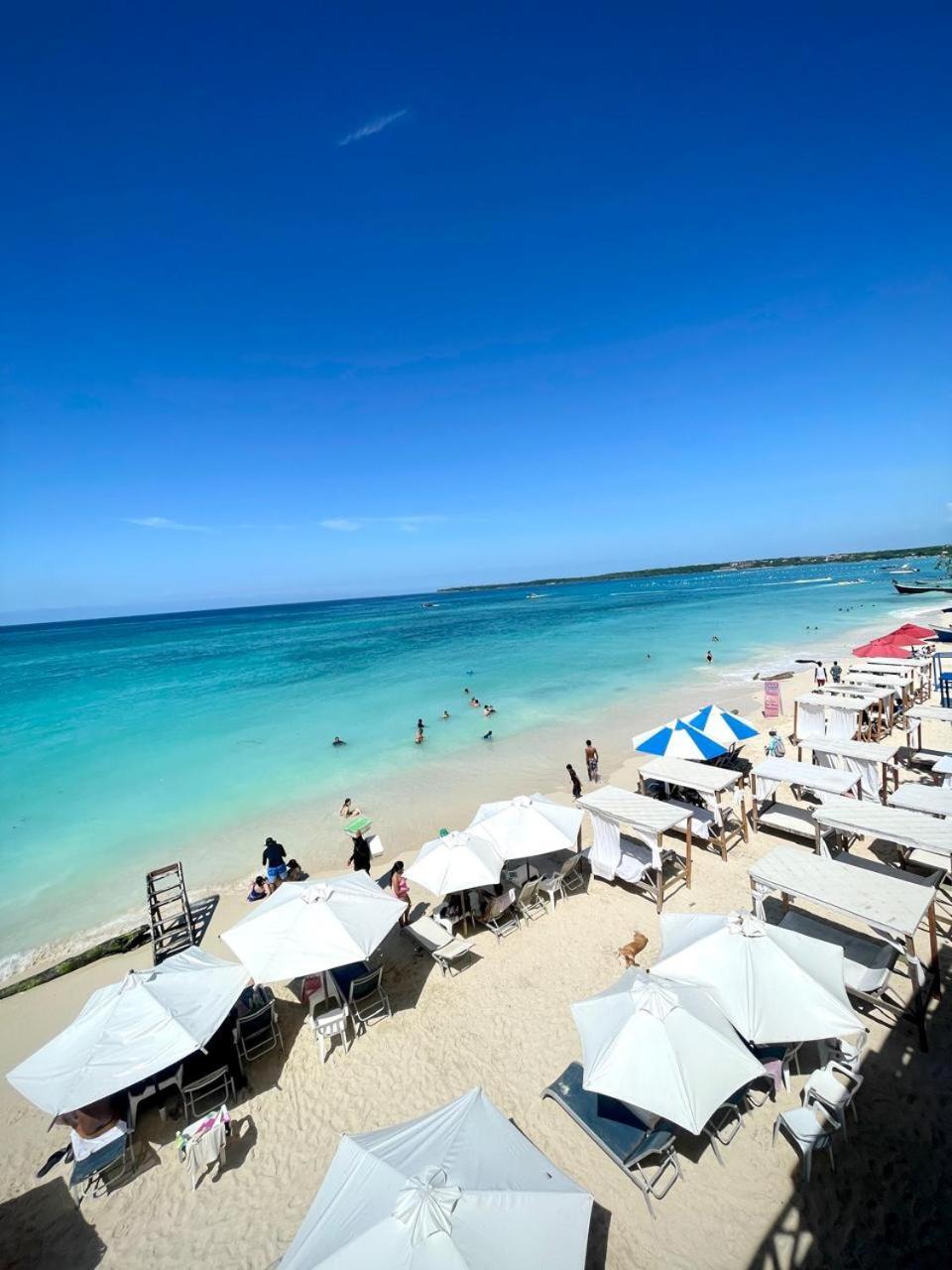 Mandala Beach Club Hotel Pendales Bagian luar foto